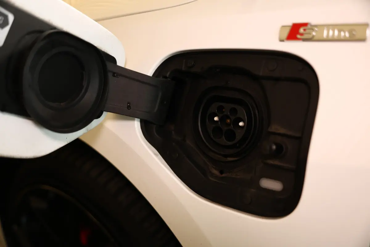 40 TFSI e S-Line PANO VIRTUAL CARPLAY LEDER DAB '21