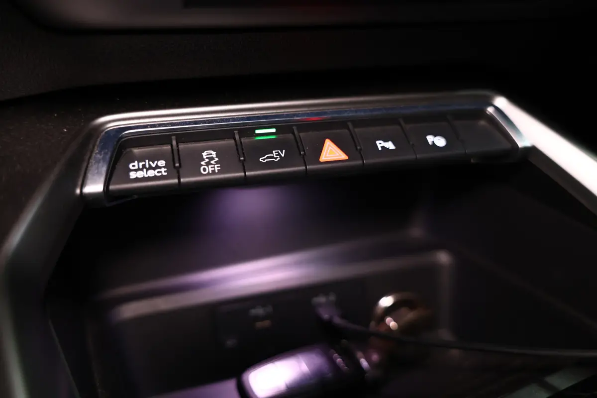 40 TFSI e S-Line PANO VIRTUAL CARPLAY LEDER DAB '21