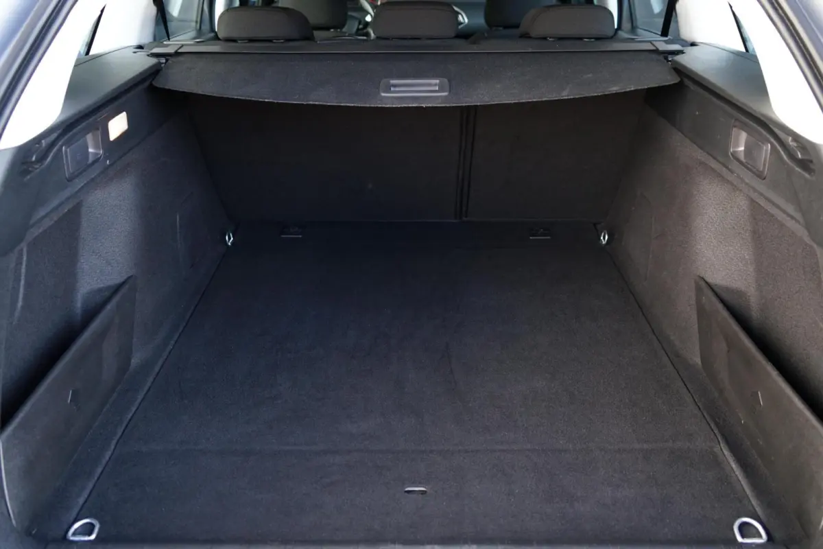 1.2 PureTech Blue Lease Active, NL, CarPlay, cruise