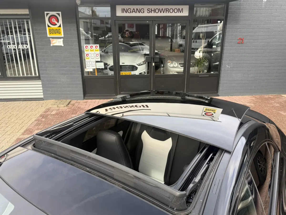 200 AMG-LINE automaat panodak navi camera climate ctr cruise ctr keyless matrix lmv 18 inch sound dealer onderhouden