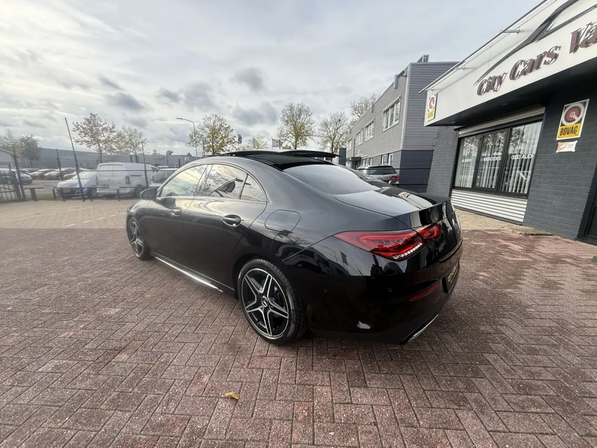 200 AMG-LINE automaat panodak navi camera climate ctr cruise ctr keyless matrix lmv 18 inch sound dealer onderhouden
