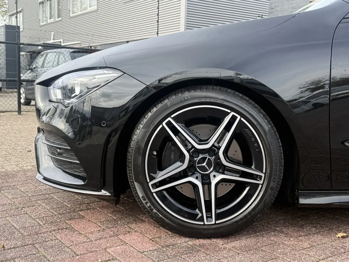 200 AMG-LINE automaat panodak navi camera climate ctr cruise ctr keyless matrix lmv 18 inch sound dealer onderhouden