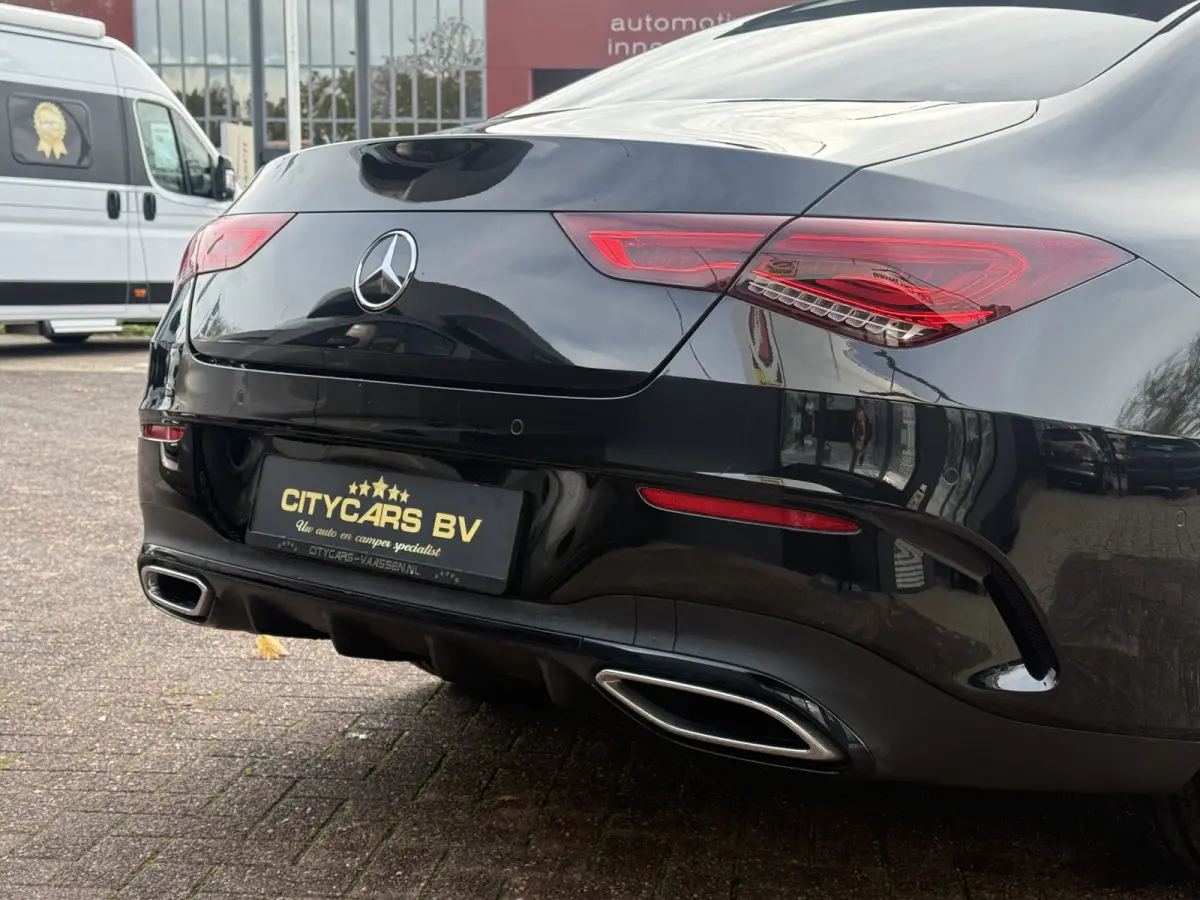 200 AMG-LINE automaat panodak navi camera climate ctr cruise ctr keyless matrix lmv 18 inch sound dealer onderhouden