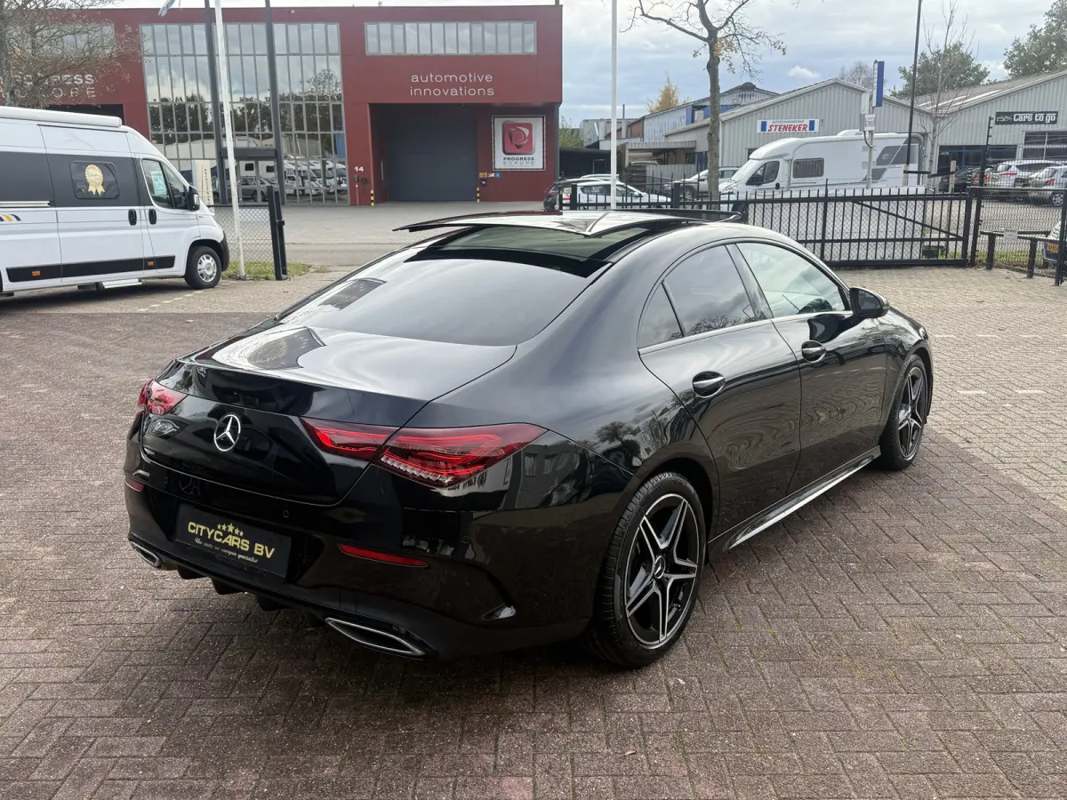 200 AMG-LINE automaat panodak navi camera climate ctr cruise ctr keyless matrix lmv 18 inch sound dealer onderhouden