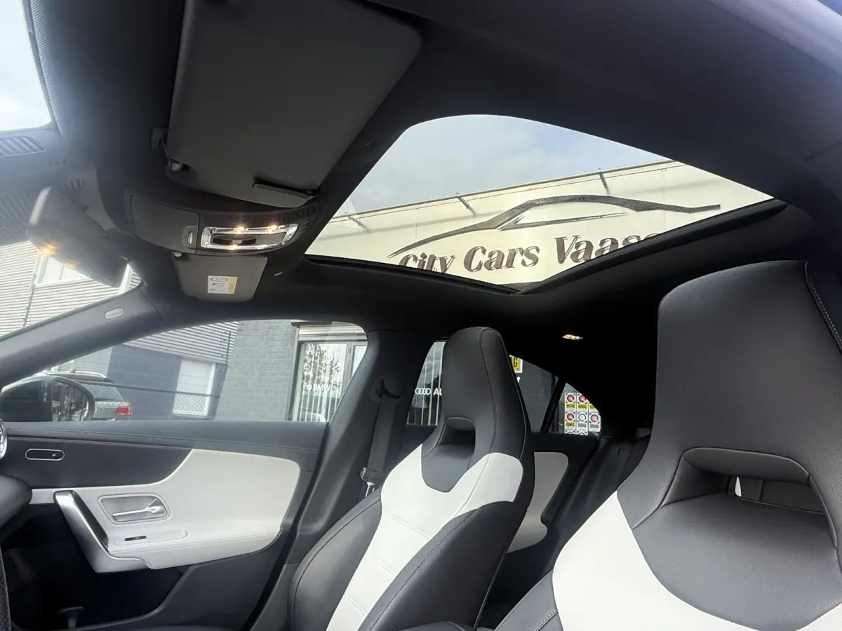 200 AMG-LINE automaat panodak navi camera climate ctr cruise ctr keyless matrix lmv 18 inch sound dealer onderhouden