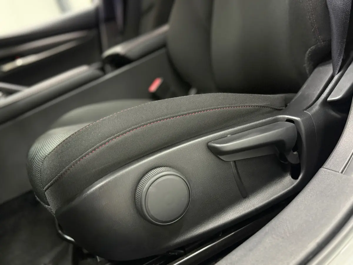 2.0 e-Hybrid 150 Homura Aut. | HUD | Trekhaak | ACC | 18" | Camera