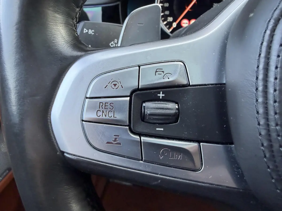 750i xDrive High Executive M-Sport | Panoramadak | 360* Camera | Bowers & Wilkins | Massage | Head-Up |