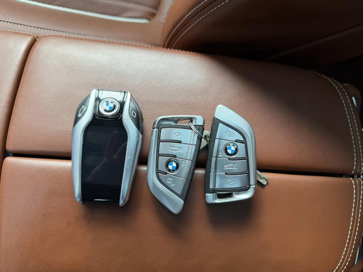 750i xDrive High Executive M-Sport | Panoramadak | 360* Camera | Bowers & Wilkins | Massage | Head-Up |
