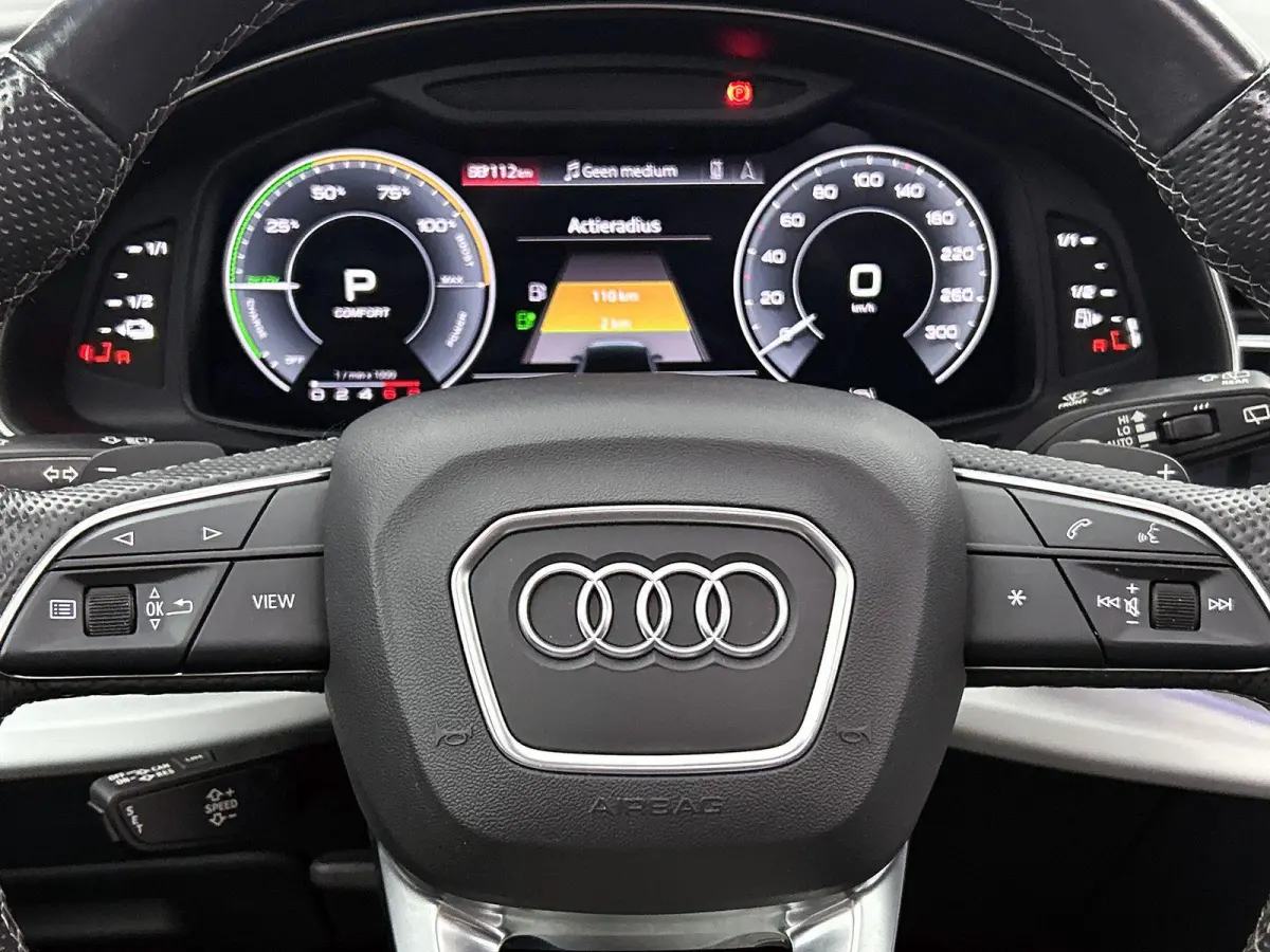 60 TFSI e quattro Competition 456 PK | S-line | Luchtvering l Cruise control l Panoramadak l Stuurverwarming l Elektrisch bedienbare bestuurdersstoel met geheugen l Elektrisch bedienbare tre