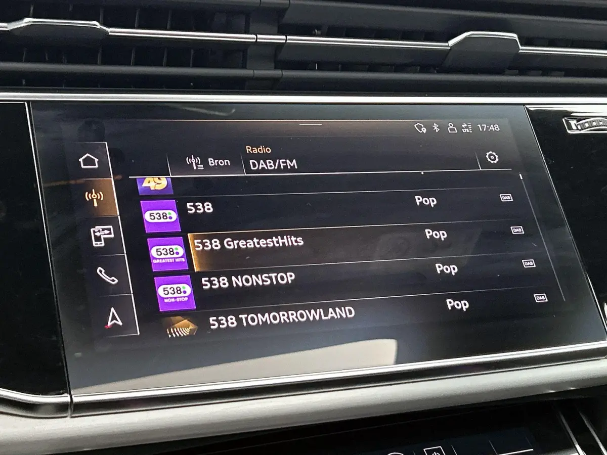60 TFSI e quattro Competition 456 PK | S-line | Luchtvering l Cruise control l Panoramadak l Stuurverwarming l Elektrisch bedienbare bestuurdersstoel met geheugen l Elektrisch bedienbare tre