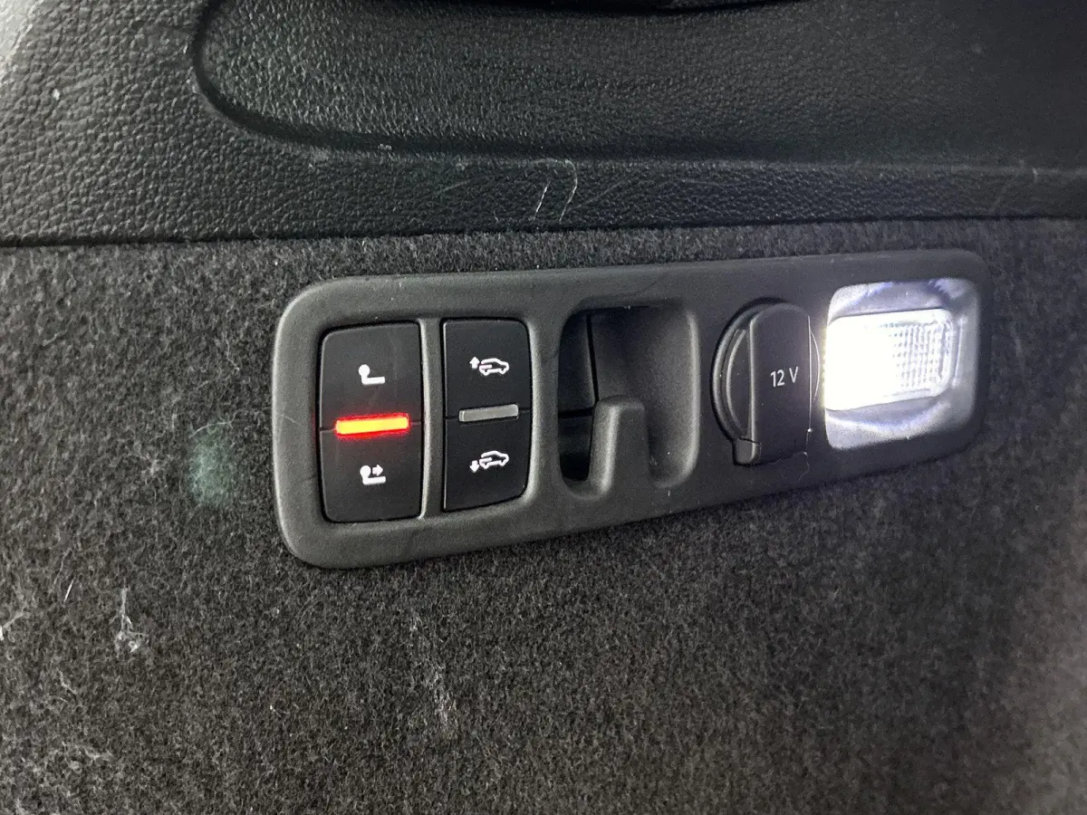 60 TFSI e quattro Competition 456 PK | S-line | Luchtvering l Cruise control l Panoramadak l Stuurverwarming l Elektrisch bedienbare bestuurdersstoel met geheugen l Elektrisch bedienbare tre