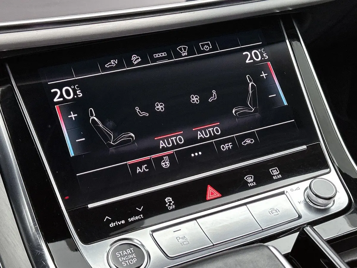60 TFSI e quattro Competition 456 PK | S-line | Luchtvering l Cruise control l Panoramadak l Stuurverwarming l Elektrisch bedienbare bestuurdersstoel met geheugen l Elektrisch bedienbare tre