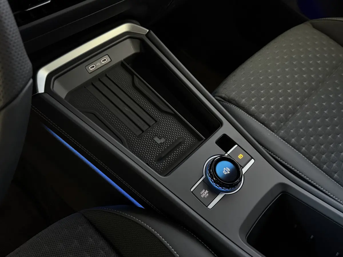 1.5 eTsi 150PK R-LINE EDITION VW.TREKHAAK IQ LED/GRIL/LOGO STOEL/STUUR.VERW 2026 ✅Top Auto's Wijchen , 30 Jaar Specialist in Volkswagen  : Alle Type's : R-Line Edition / Style / First Edit