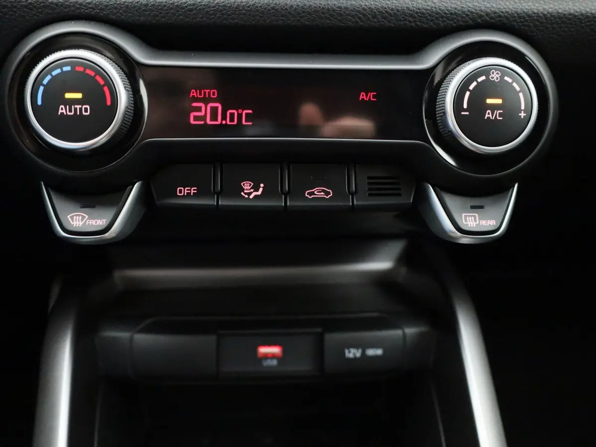 1.0 T-GDi MHEV GT-Line | Navigatie | Camera | Trekhaak | Stoel+Stuur Verwarming | Parkeersensoren | Bluetooth