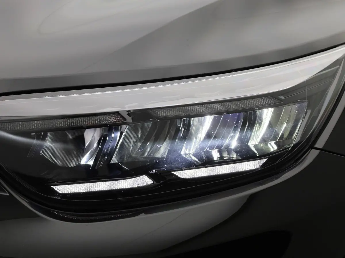 1.0 T-GDi MHEV GT-Line | Navigatie | Camera | Trekhaak | Stoel+Stuur Verwarming | Parkeersensoren | Bluetooth