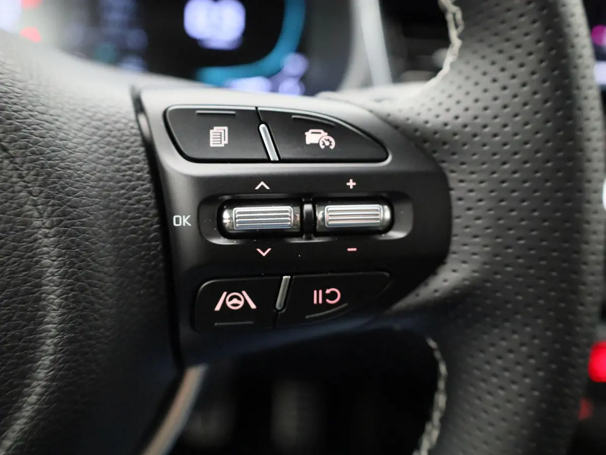 1.0 T-GDi MHEV GT-Line | Navigatie | Camera | Trekhaak | Stoel+Stuur Verwarming | Parkeersensoren | Bluetooth
