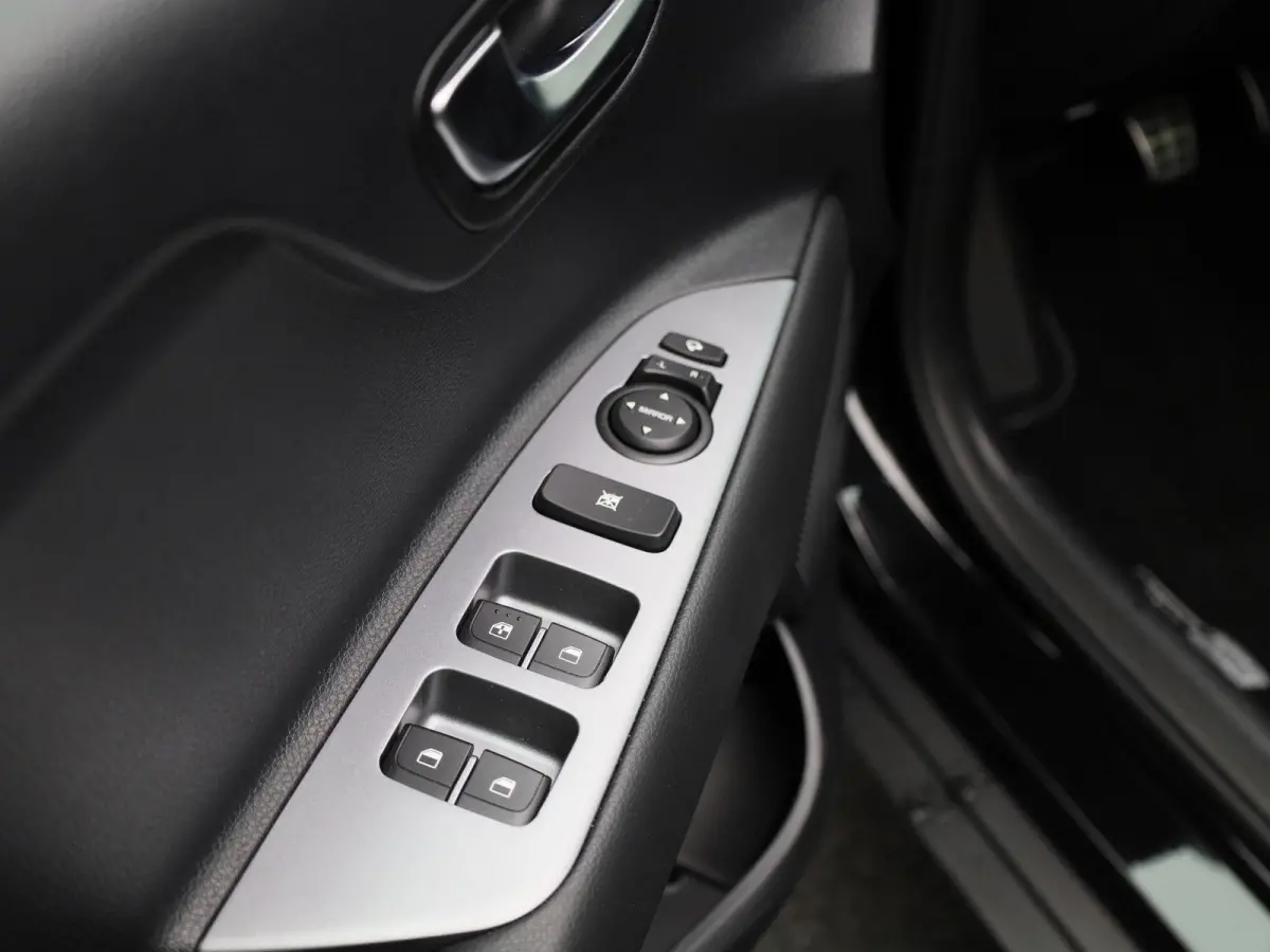 1.0 T-GDi MHEV GT-Line | Navigatie | Camera | Trekhaak | Stoel+Stuur Verwarming | Parkeersensoren | Bluetooth