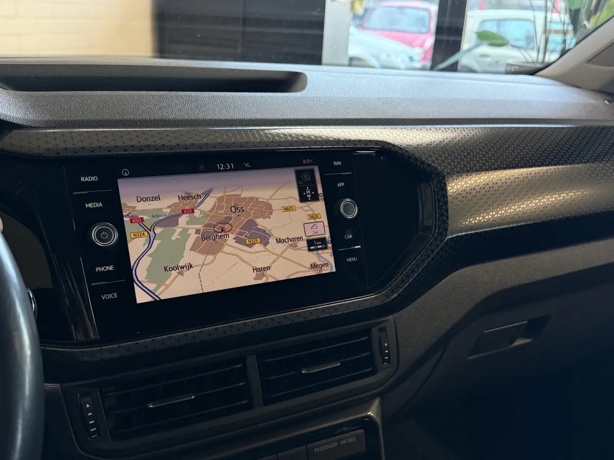 1.0 TSI 115pk DSG Style | Navigatie | Dode hoek | Stoelverwarming | PDC V+A | 100% Volkswagen Onderhouden!