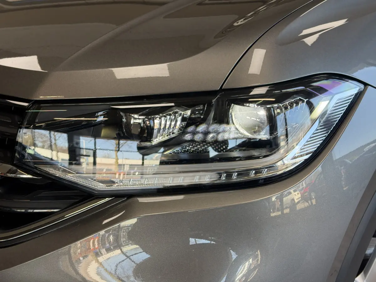 1.0 TSI 115pk DSG Style | Navigatie | Dode hoek | Stoelverwarming | PDC V+A | 100% Volkswagen Onderhouden!