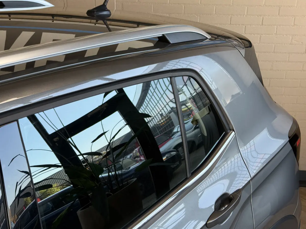1.0 TSI 115pk DSG Style | Navigatie | Dode hoek | Stoelverwarming | PDC V+A | 100% Volkswagen Onderhouden!