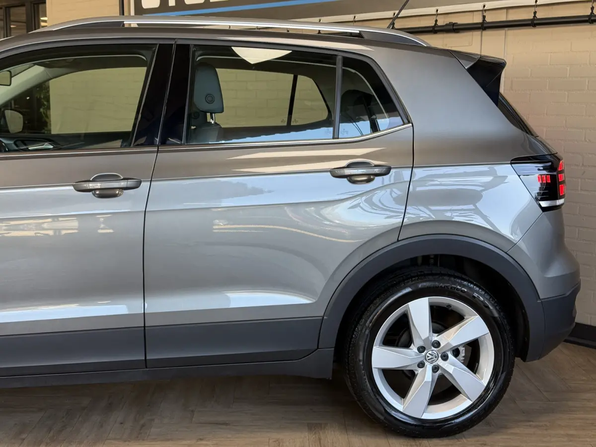 1.0 TSI 115pk DSG Style | Navigatie | Dode hoek | Stoelverwarming | PDC V+A | 100% Volkswagen Onderhouden!