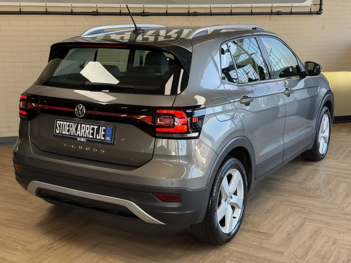 1.0 TSI 115pk DSG Style | Navigatie | Dode hoek | Stoelverwarming | PDC V+A | 100% Volkswagen Onderhouden!