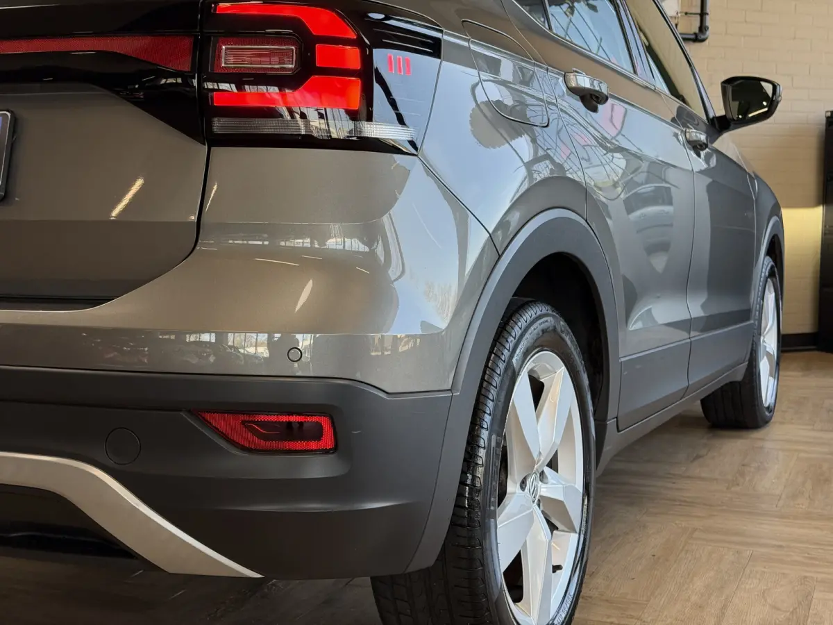 1.0 TSI 115pk DSG Style | Navigatie | Dode hoek | Stoelverwarming | PDC V+A | 100% Volkswagen Onderhouden!