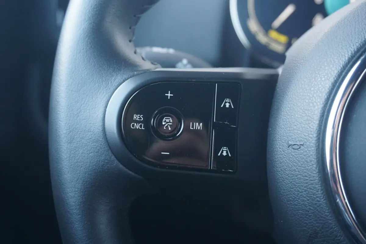 SE ALL4 Classic | Comfort Acces | Memorystoelen | Stoelverwarming | Parkeersensoren Achter | Led-Koplampen | Apple Carplay