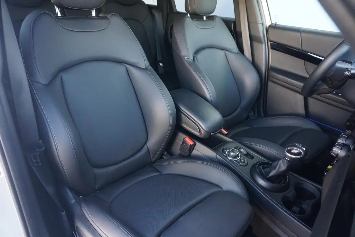 SE ALL4 Classic | Comfort Acces | Memorystoelen | Stoelverwarming | Parkeersensoren Achter | Led-Koplampen | Apple Carplay