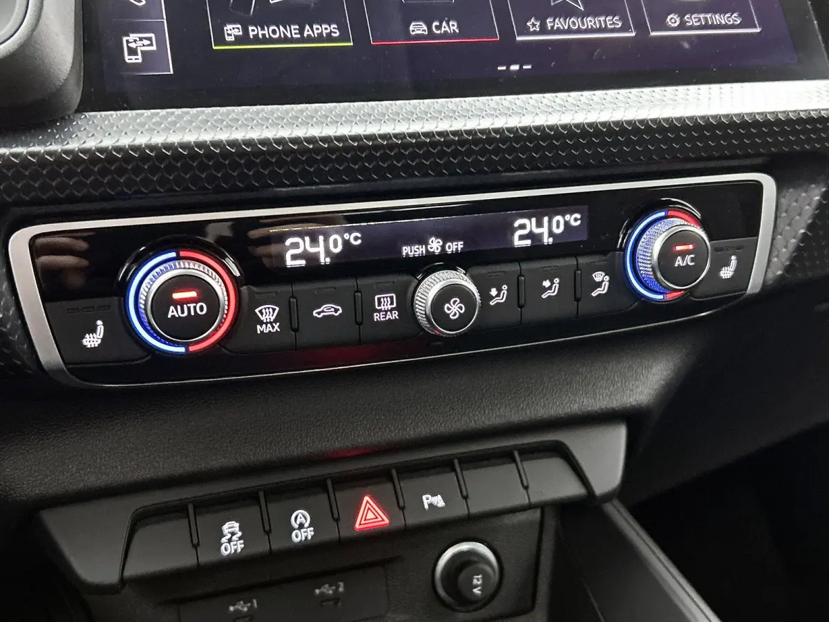 30 TFSI Advanced edition 116 PK l Cruise control l Climate Control  l Stoelverwarming l Apple Carplay / Android Auto l Audi virtual cockpit l Lichtmetalen wielen