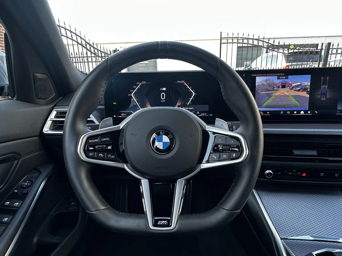 330i xDrive M-Sport Leder|AdaptiefCruise|HiFi
