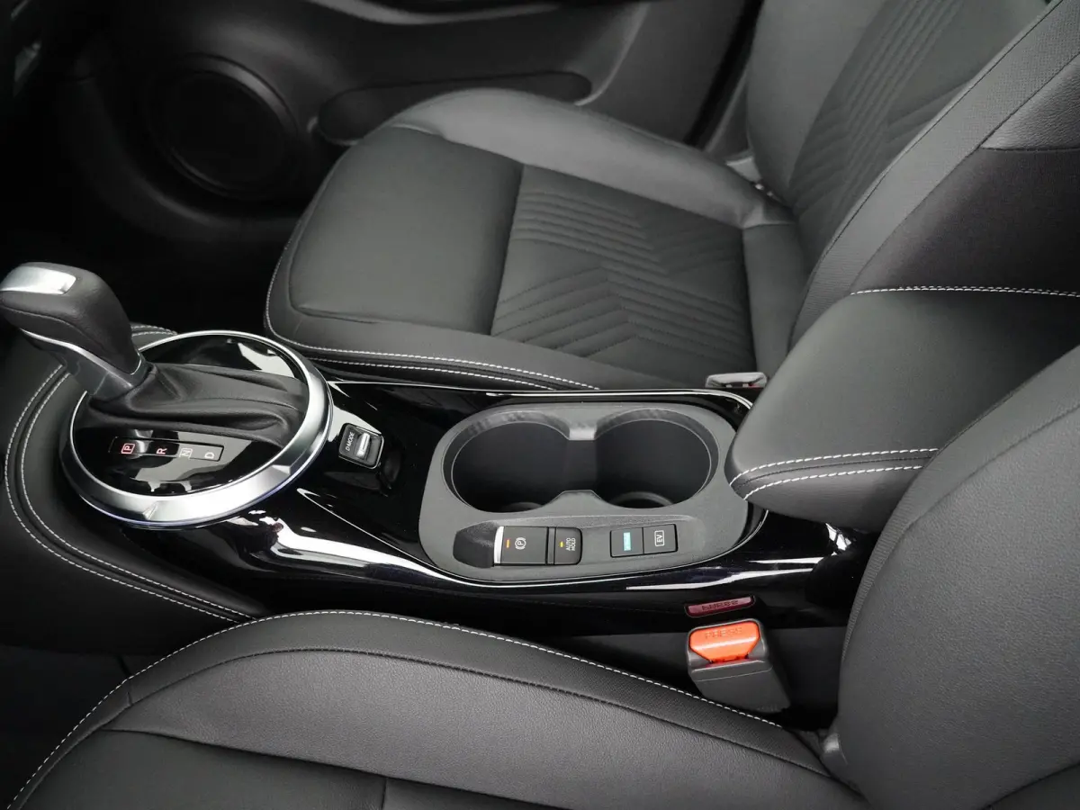 1.6 Hybrid Tekna | €6.000 Voorraadkorting | Lederen Bekl. | BOSE Audio | Stoel-, Stuur- & Voorruitverw. |
