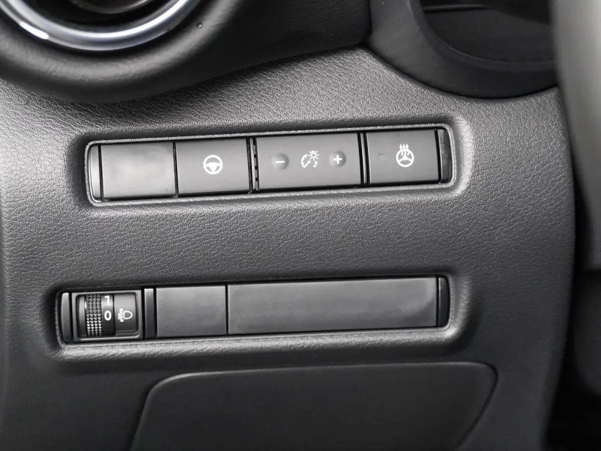 1.6 Hybrid Tekna | €6.000 Voorraadkorting | Lederen Bekl. | BOSE Audio | Stoel-, Stuur- & Voorruitverw. |