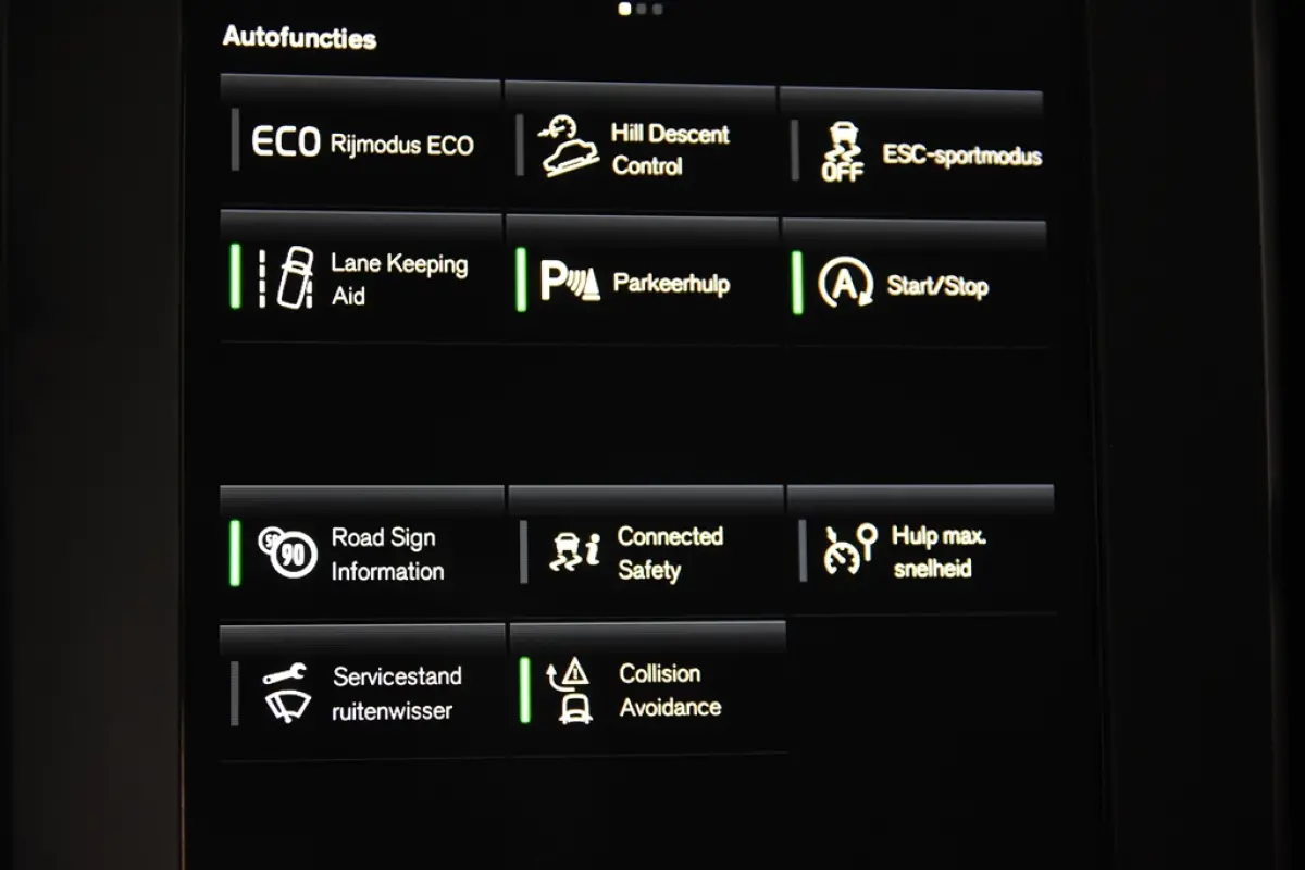 1.5 T2 Momentum *1ste Eigenaar*Navigatie*Parkassist*Trekhaak*