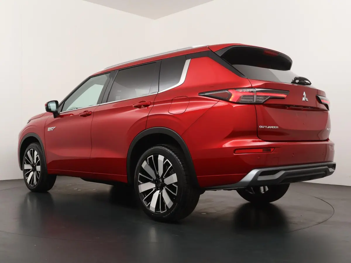 2.4 PHEV Instyle | €4.000 Voorraadkorting | 8 Jaar Garantie! | Achterbank verwarmd | Adaptieve cruise control | Dodehoekdetectie | Panoramadak |
