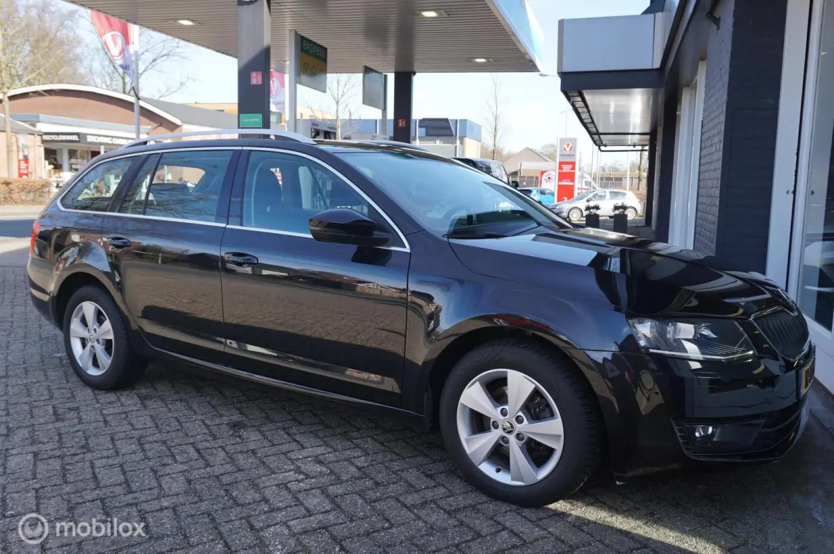 1.0 TSI 115pk DSG Ambition Business