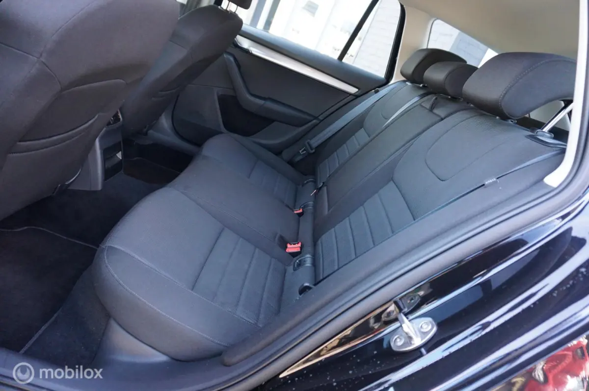 1.0 TSI 115pk DSG Ambition Business