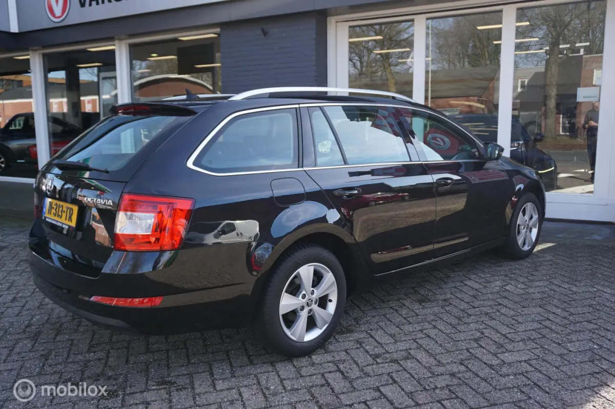 1.0 TSI 115pk DSG Ambition Business
