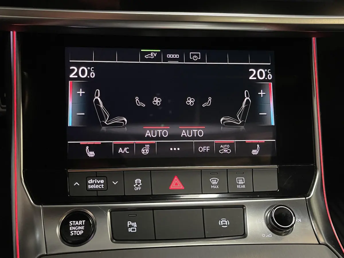55 TFSI e quattro Pro Line S Competition 20"/RS stoelen leder + memory/Panoramadak/Trekhaak/B&O audio/Stoel + stuurverwarming/Adaptieve cruise/Keyless/Camera/Matrix LED