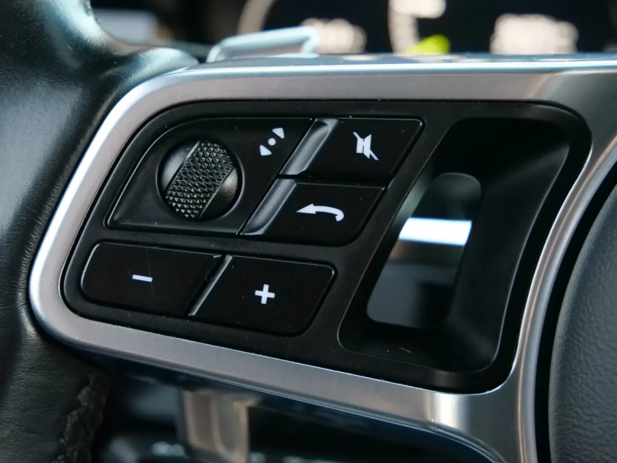 3.0 E-Hybrid 462 Pk Automaat Nav/ DAB / Apple Carplay / Leer / Luchtvering / Trekhaak