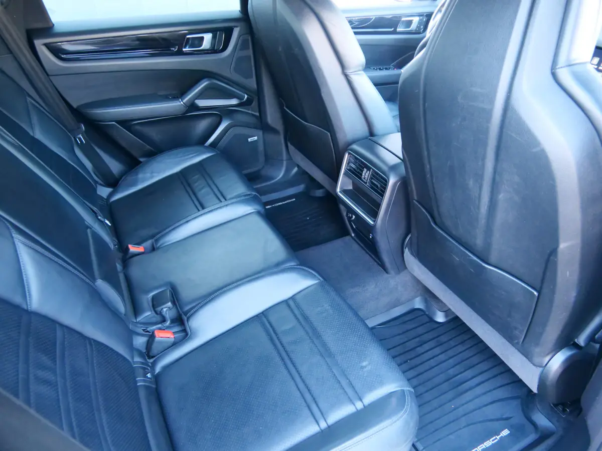 3.0 E-Hybrid 462 Pk Automaat Nav/ DAB / Apple Carplay / Leer / Luchtvering / Trekhaak