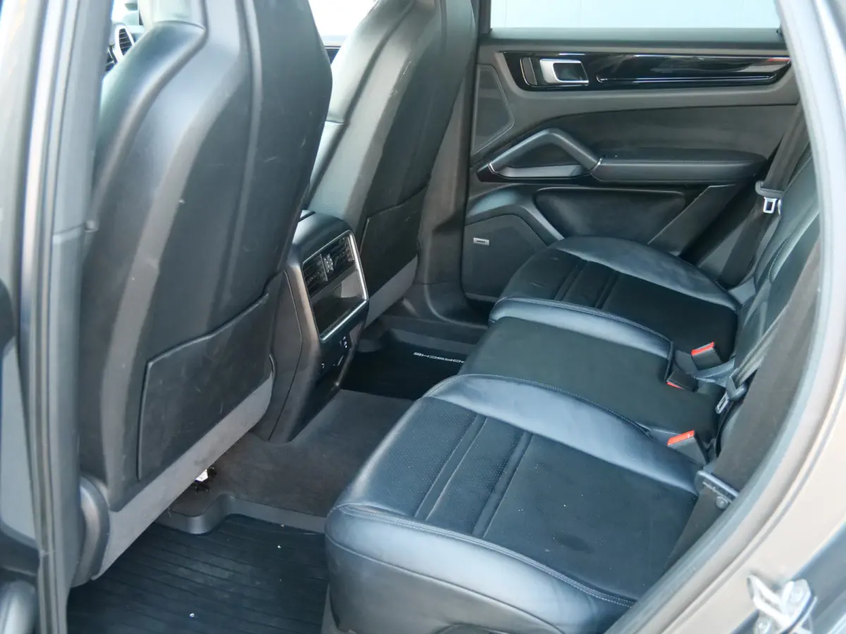 3.0 E-Hybrid 462 Pk Automaat Nav/ DAB / Apple Carplay / Leer / Luchtvering / Trekhaak