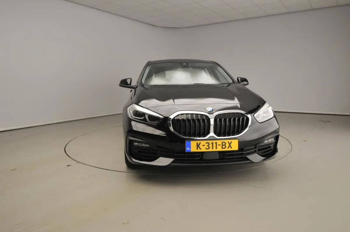 5-deurs 116i | Handbak !! | LED | Navigatie | Clima | PDC | Cruise controle | DAB | Alu 17 inch
