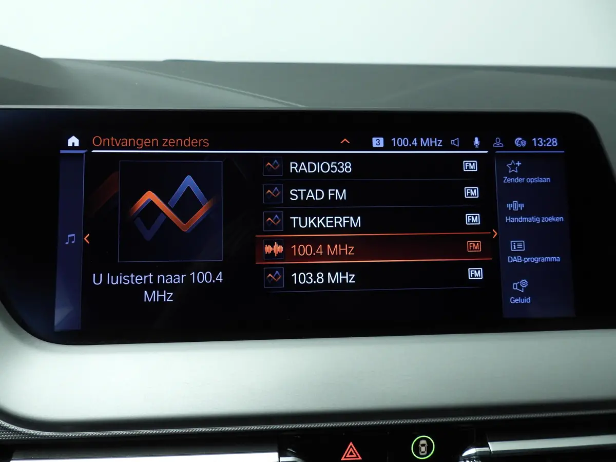 5-deurs 116i | Handbak !! | LED | Navigatie | Clima | PDC | Cruise controle | DAB | Alu 17 inch