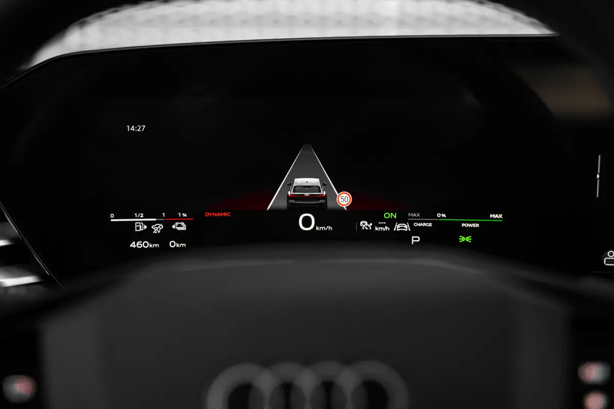 Avant 2.0 quattro S edition | Achteruitrijcamera | Extra getint glas | Lederen/microvezel bekleding