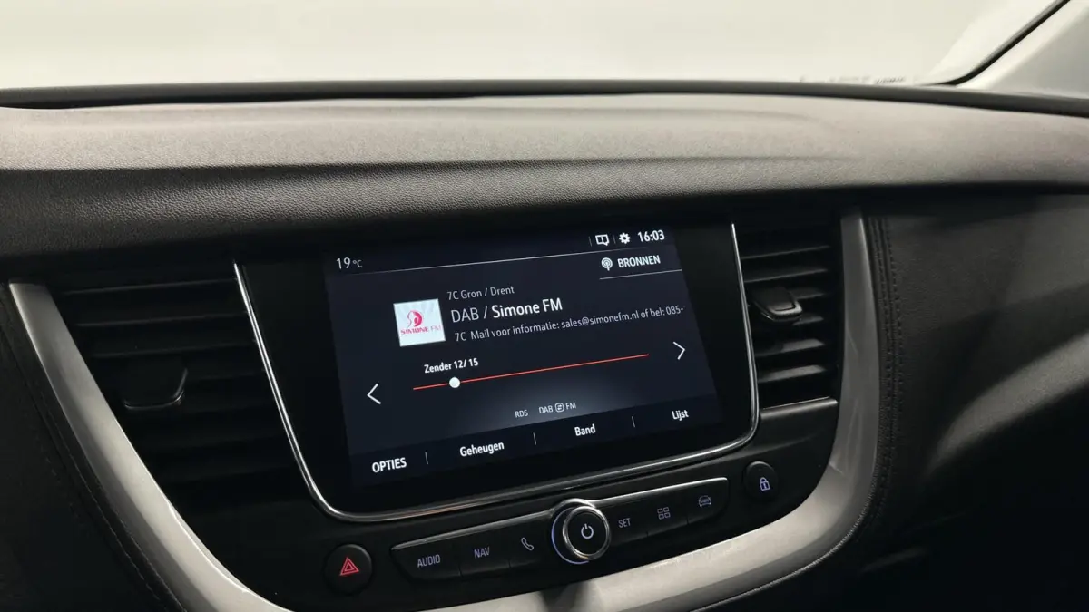 1.2 Turbo Innovation AUTOMAAT STOELVER CRUISE CAMERA NAVI LM CARPLAY.