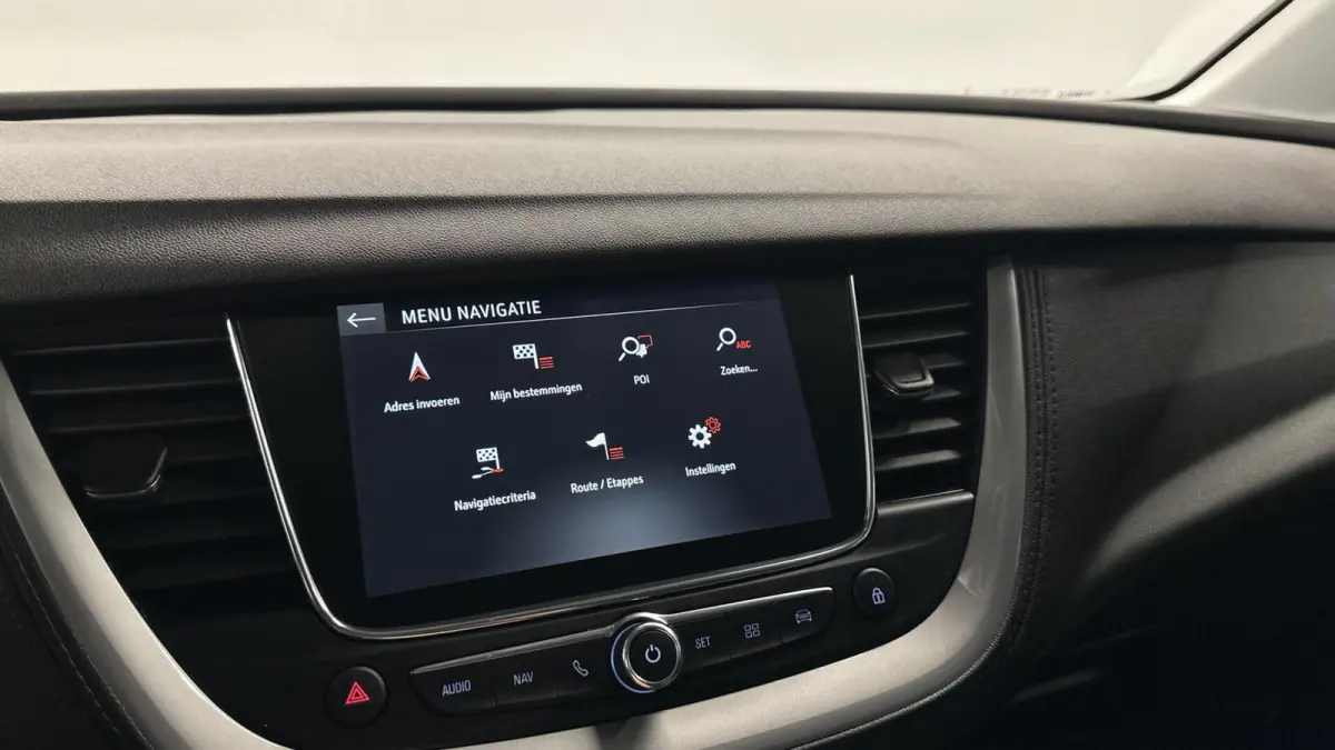 1.2 Turbo Innovation AUTOMAAT STOELVER CRUISE CAMERA NAVI LM CARPLAY.