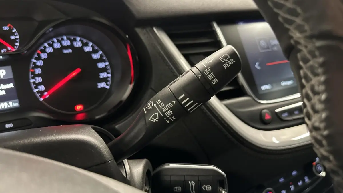 1.2 Turbo Innovation AUTOMAAT STOELVER CRUISE CAMERA NAVI LM CARPLAY.