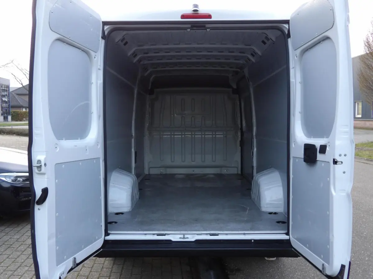 bestel 2.2D 140 L4H3 Edition