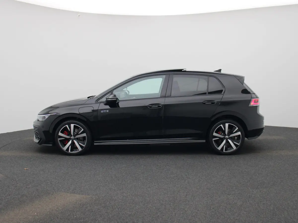 1.5 eHybrid GTE 272 PK | DEMO | VOLLEDIG LEDER | PANORAMADAK | HEAD UP DISPLAY | MEMORY STOELEN | STOELVERWARMING EN KOELING | LED STRIP | TREKHAAK |